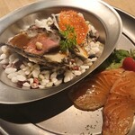 牡蠣とイタリアン 京橋Mbオイスターハウス - 生牡蠣二種とサーモンカルパッチョ