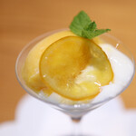 kitchen俊貴 - ２０２２年６月再訪：ローズマリーとミルクプリン 宮崎マンゴーソルベ クリスタルレモン甘露煮☆
