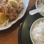 食堂 幸福 - ご飯・唐揚げセット