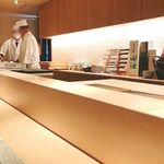 寿司と日本料理 銀座 一 - まっさらなカウンター席