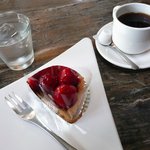 cake&coffee 五番街 - 店内でほっと一息