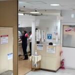 すかや 本店 - デパ地下とは思えない一角