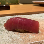 匠 進吾 - 夏鮪の「らしさ」がしっかり。酸の美味しさが生き生き！