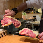 根津 焼鳥 照隅 - 三日脱水の骨付上腿