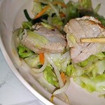 橋場食堂 - 野菜炒め、定番の味ですが、お肉が、チャーシューです