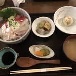 Washoku Dainingu Tsumugi - 海鮮山かけ丼