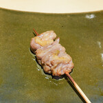 鳥匠いし井ひな - はらみ（薬研軟骨の場所）