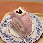 ドトールコーヒーショップ - 桜のロールケーキ