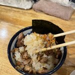 手打式超多加水麺 ののくら - 中華そばが、かなり美味しいので、チャーシューご飯が少し負けていて寂しかった。温泉玉子を下さい。