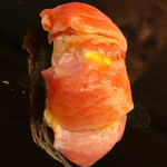 鮨 あらい - 境港の砂摺りです。真夏なのに筋も溶けています。さすがやま幸さんのピンオブピン