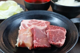 Yakiniku Koubou Yakiya - 