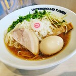 アンダーグラウンド ラーメン 頑者 - 