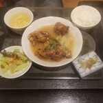 Fukuwarai - ランチセット・レモン唐揚げ