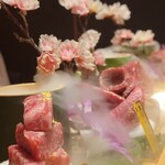 個室焼肉 夜桜 - 