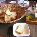 エルパーニャ ミロ - さくさくしたラスク（おかわりOK）（ランチA ¥1575）