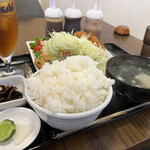 わ楽 - ご飯　いつもの大盛　烏龍茶