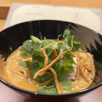 美会 - ん？これカレーだっけ？なんだっけ？