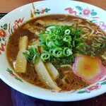 御所の郷 - 和歌山ラーメン：780円