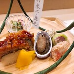 Akasaka Kikunoi - 鱧寿司　蛸の子が美味