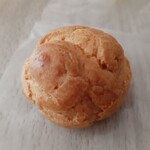 手作りマフィン レフィーユ - ピスタチオミニシュークリーム150円