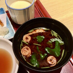 Shungyo Saami - 左阿彌特製まぐろ丼にセットの、赤だし・茶碗蒸し