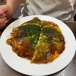 広島のお好み焼き おおばん - 肉玉そばS サイズ（もち＋チーズ入り）