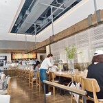 METoA Cafe ＆ Kitchen - 店内