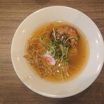 なると家 - 醤油らーめん(2022.06)