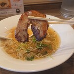 なると家 - 醤油らーめん(2022.06)