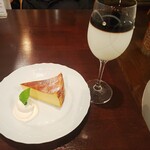 カフェ ファソン - バスクチーズケーキとカフェ・オレ・グラッセ