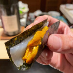 味あら井 - やりいかと赤ウニの海苔巻き
