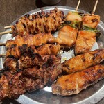 Kushiyaki Sakaba Kemuri - 焼き鳥　各100円+税