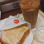 DOUTOR COFFEE SHOP - モーニング　ベーコンエッグホットサンドセットでアイスラテ　全景