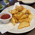 ダイニング キッチン どん - 