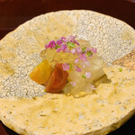 おみ乃 - ・伊達鶏の蒸し物 昆布のジュレがけ