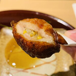 おみ乃 - ・手羽先（焼き玉蜀黍）ズームアップ