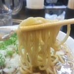 浜田山 - 味玉ちゃーしゅーめん：麺アップ