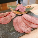 近江焼肉ホルモン すだく - 