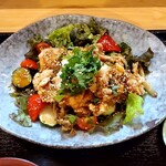 Shukou Dainingu Saiki - 〝曜日替り(金)〟若鶏竜田と揚げ野菜のおろしソースがけ