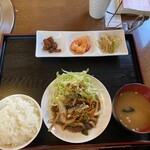 炭火焼肉＆韓国家庭料理 故郷 - 
