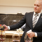 美会 - 写真より胸板が厚いアレックスさん