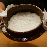 美会 - 土鍋で炊かれたジャスミン米