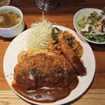 BACHI - トルコライス¥800