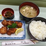 鯉とうなぎのまるます家 - 地鶏唐揚げ+ライス¥850