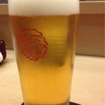 彩席ちもと - ちもとの文字マーク付きのビールグラス
