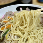 菊屋 - 中太麺が絶妙
