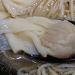 Ebitonkotsu Ramen Haruki - えび豚骨拉麺 春樹 南砂町scスナモ店 えびワンタン麺の立派なワンタン