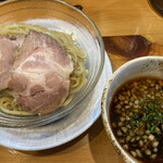 Chuuka Soba Oshitani - 【期間数量限定】冷たい煮干しつけそば 950円のめん大盛り+150円（2022年7月）