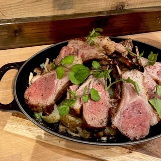 四ツ橋・新町 牡蠣と肉たらしビストロAKIRA_1