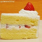 パスティチュリア・デリチュース - デリチュースのショートケーキ（390円）